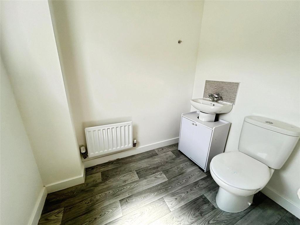 Cloakroom/Wc