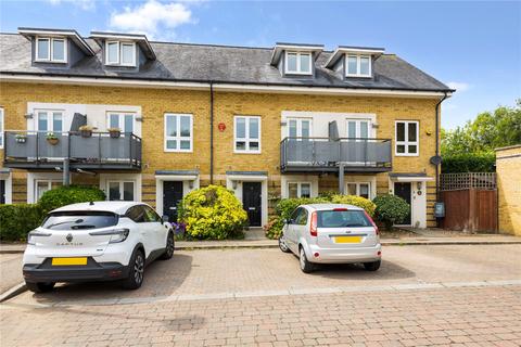 Hugo Close, Watford, Hertfordshire, WD18