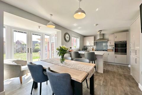 5 bedroom detached house for sale, St Peters Field, Whitestone, Hereford, HR1