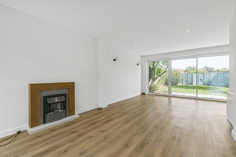 undefined, Staines Road East, Sunbury-on-Thames, Surrey, TW16