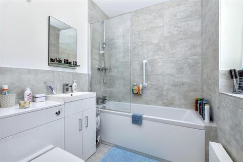 2 bedroom detached bungalow for sale, Sevenoaks Road, Eastbourne