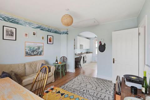2 bedroom flat for sale, Killyon Terrace, London SW8