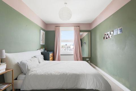 2 bedroom flat for sale, Killyon Terrace, London SW8