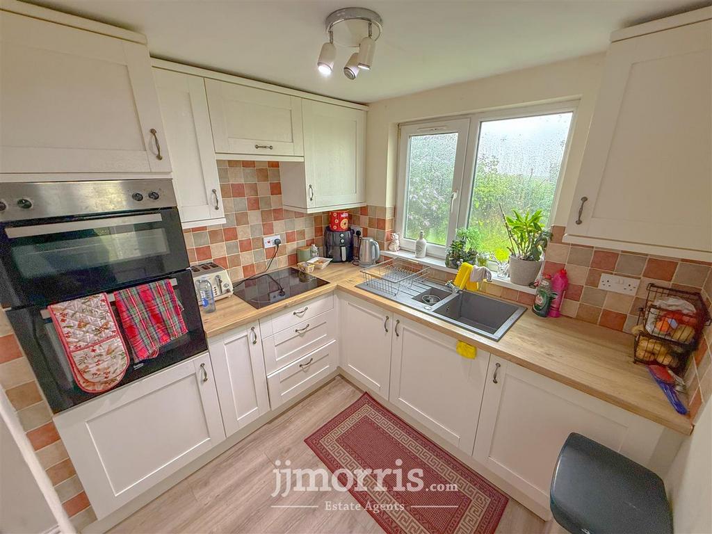 C94075 ed 23 ef 4 bf5 b69 d 69 f8 c0 c4 b53 c.jpeg