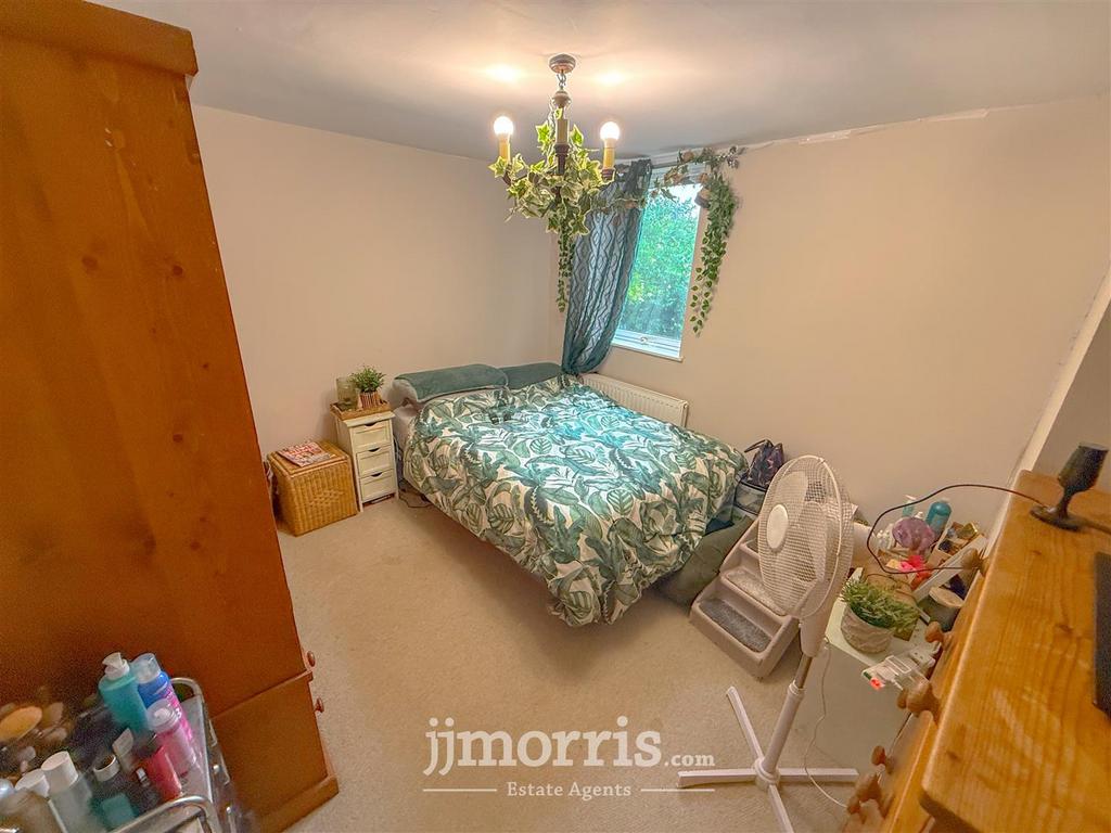 Cff55 c66 129 a 4 a41 bfe3 d0 a36 b8 b7 d79.jpeg