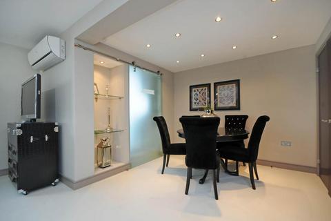 3 bedroom apartment to rent, St. John's Wood Park, St. John's Wood, London