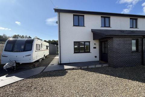 undefined, Clos Megan, Felinfach, Lampeter