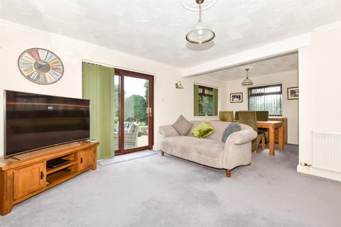 4 bedroom chalet for sale, The Fairway, Dymchurch, Romney Marsh, Kent