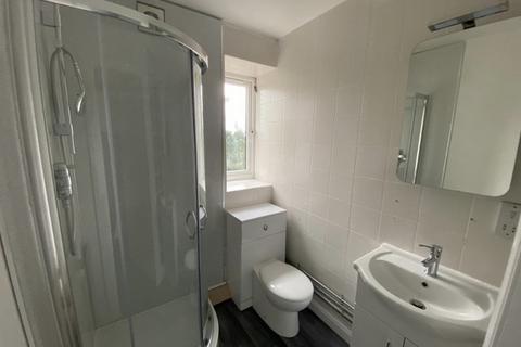 undefined, Room 3, Huddersfield Road, Oldham, Lancashire, OL4