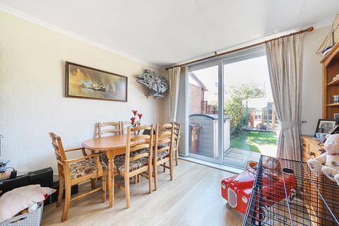 4 Bryanstone Close, Cheltenham, GL51 8HN