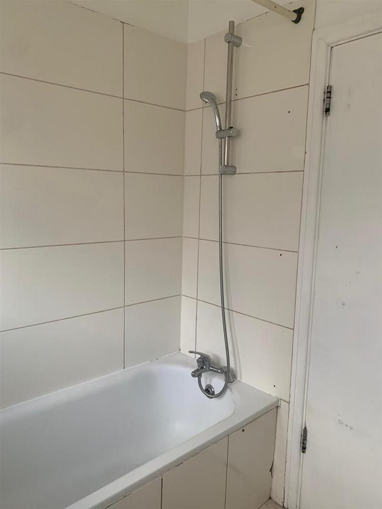Bathroom....jpg