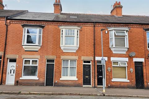 2 bedroom terraced house for sale, Sandhurst Street, Oadby