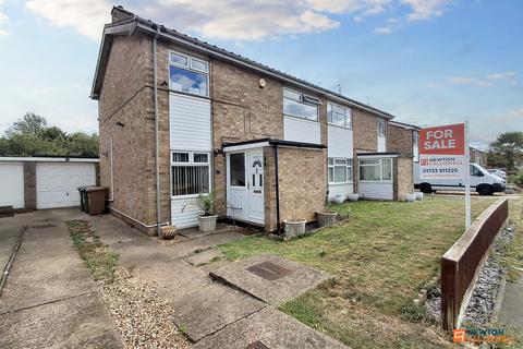 17 Holmes Way, Paston, Peterborough, PE4 7XZ