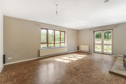 undefined, 3a Kettering Road, Isham, Kettering