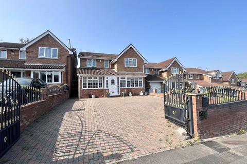 North View Drive, Brierley Hill DY5