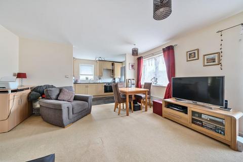 2 bedroom flat for sale, Newbury, Berkshire, RG14