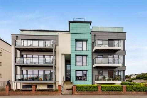 2 bedroom apartment for sale, Court Road, Seabrook, CT21