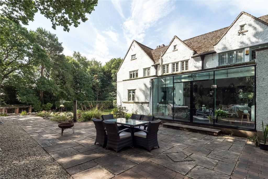 Dining Terrace