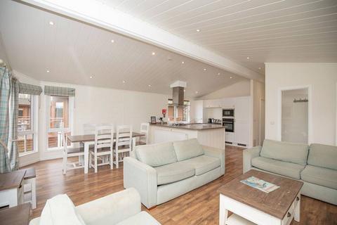 4 bedroom lodge for sale, Burgh St Peter