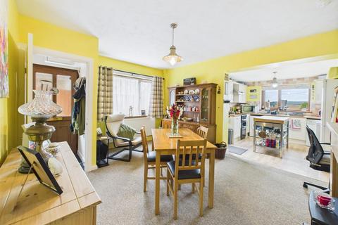 42 Barry Road, Lower Brynamman, Ammanford, SA18 1TU