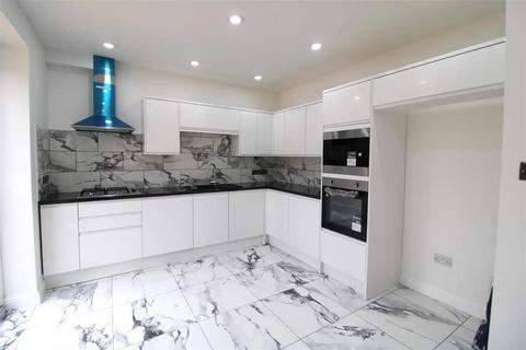 3 bedroom semi-detached house for sale, Newsome Road, Huddersfield HD4