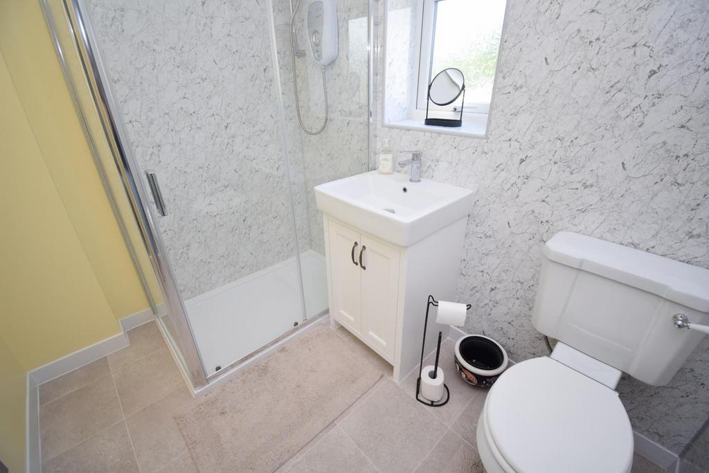 Bathroom.JPG