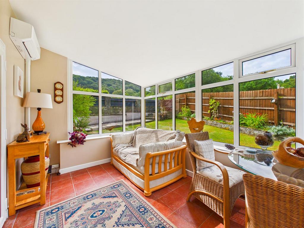 CAM01555 G0-PR0237-STILL017.jpg