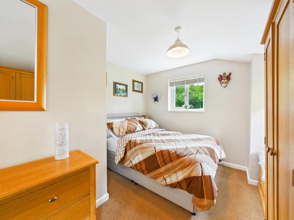 CAM01555 G0-PR0237-STILL023.jpg