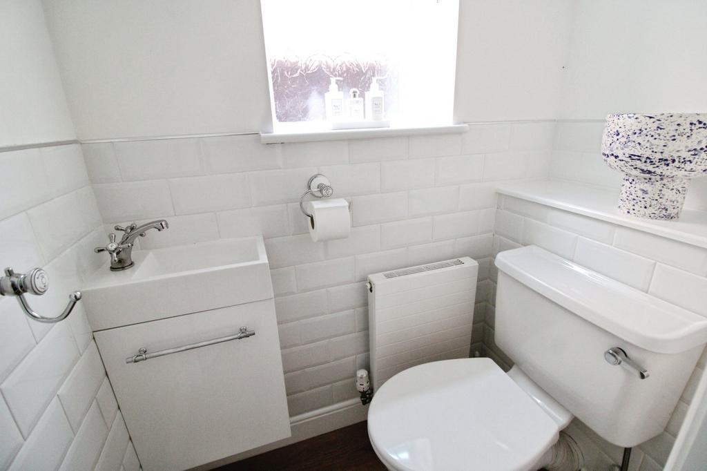 Cloakroom/WC