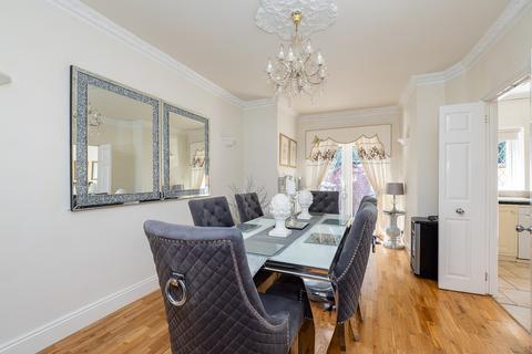 4 bedroom semi-detached house for sale, Ewell Park Way, Epsom KT17