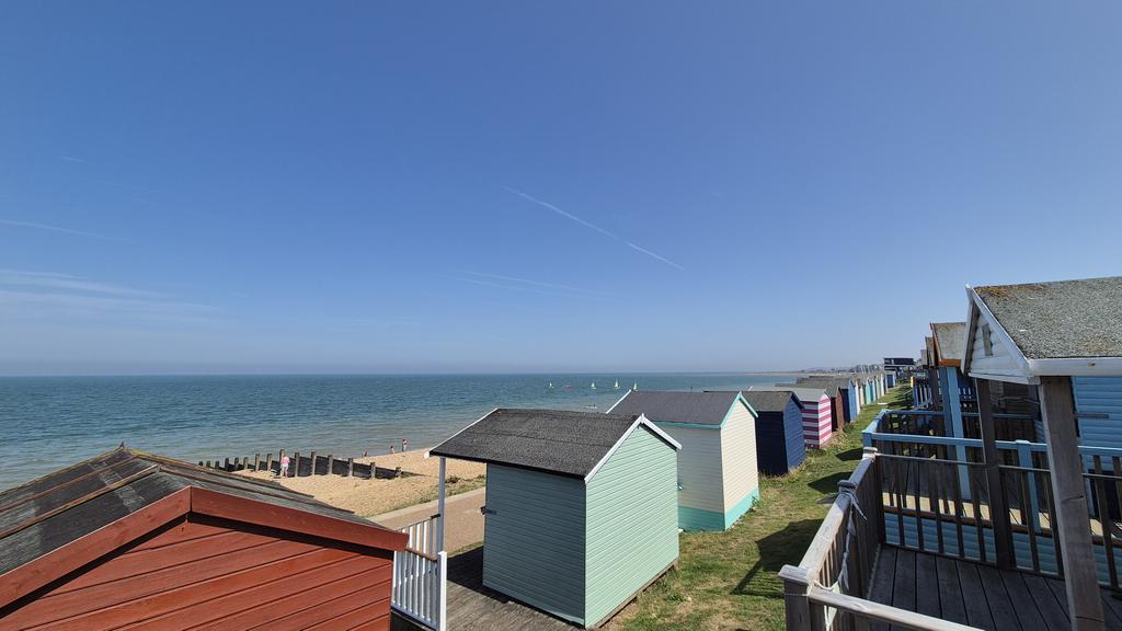 Beach Hut