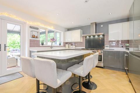 5 bedroom detached house for sale, Hops Lane, West Yorkshire HX3