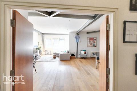 2 bedroom flat for sale, Brockton Street, Northampton