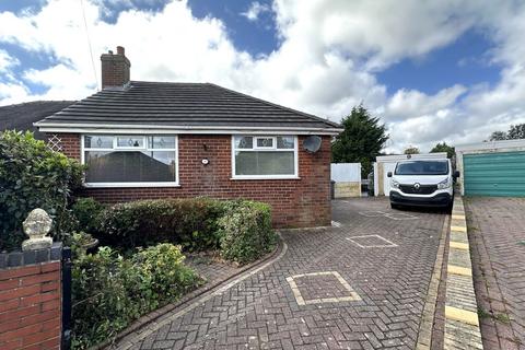 2 bedroom semi-detached bungalow for sale, 6 Devon Close, Shaw, Oldham, OL2 7EP