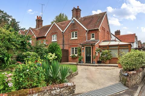 2 bedroom end of terrace house for sale, High Street, West Meon, Petersfield, Hampshire, GU32