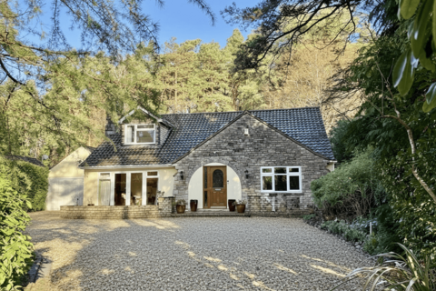 5 bedroom detached house for sale, St. Ives Park, Ashley Heath, BH24 2JX