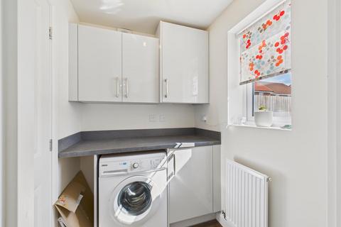 23 Airedale Drive, Brough, HU15 1US