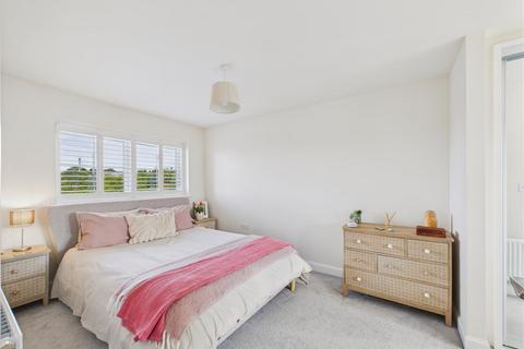 23 Airedale Drive, Brough, HU15 1US