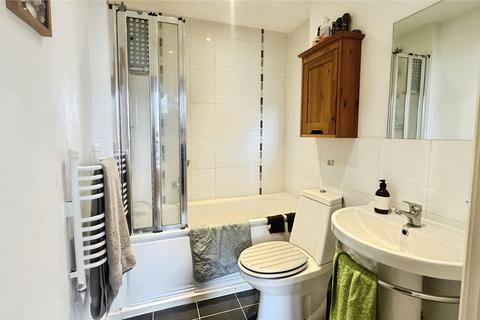 1 bedroom flat for sale, St. Georges Walk, Hampshire PO12