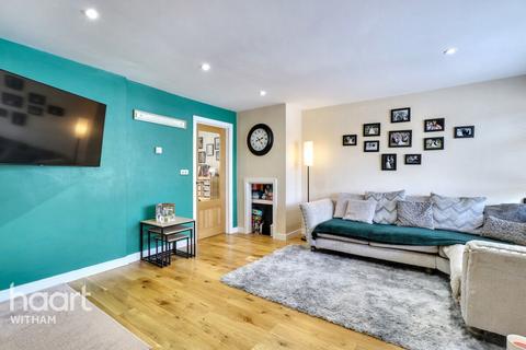 3 bedroom semi-detached house for sale, Walter Way, Silver End