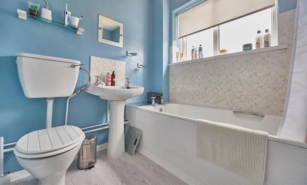 Bathroom to Rear