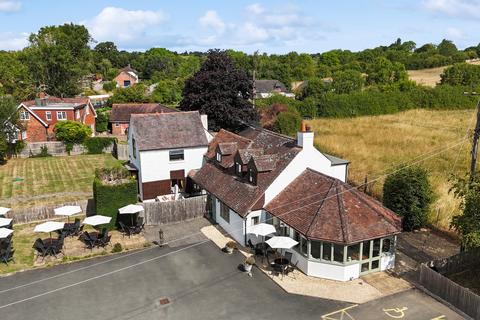 undefined, Droitwich WR9