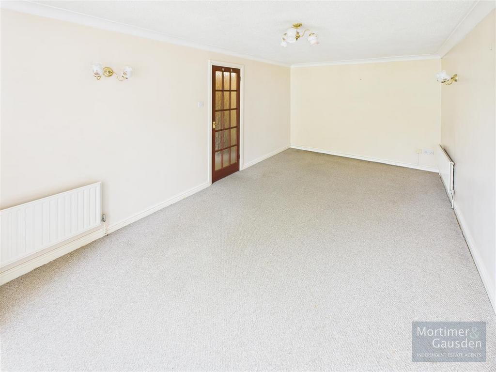 Sitting / Dining Room