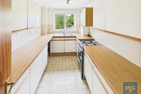 2 bedroom apartment for sale, Yew Tree Court, Bury St. Edmunds IP33