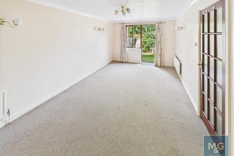 2 bedroom apartment for sale, Yew Tree Court, Bury St. Edmunds IP33