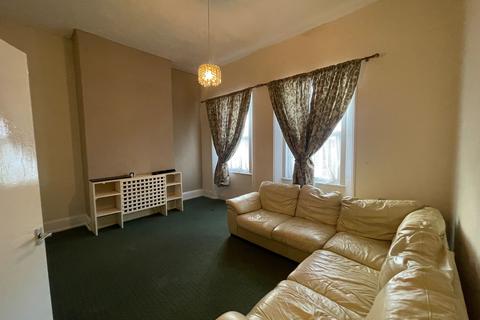 undefined, High Street, Gloucester GL1