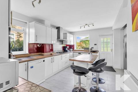 4 bedroom detached house for sale, 64 Williams Crescent, Chadderton OL9 8BJ