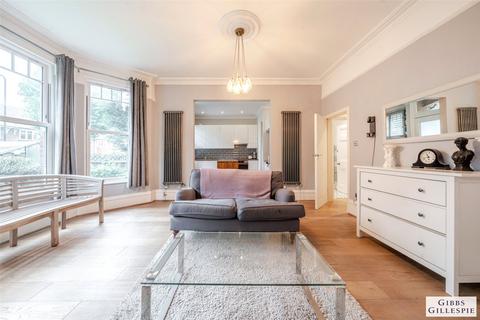 2 bedroom apartment for sale, Queens Walk, Ealing