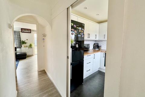 4 bedroom semi-detached house for sale, Spetisbury Close, Muscliff, Bournemouth, BH9