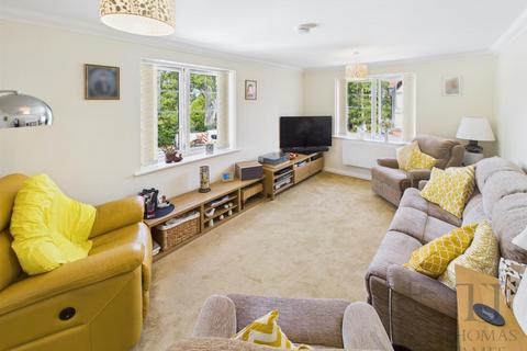 undefined, Manor Lodge, Manor Park, Ruddington